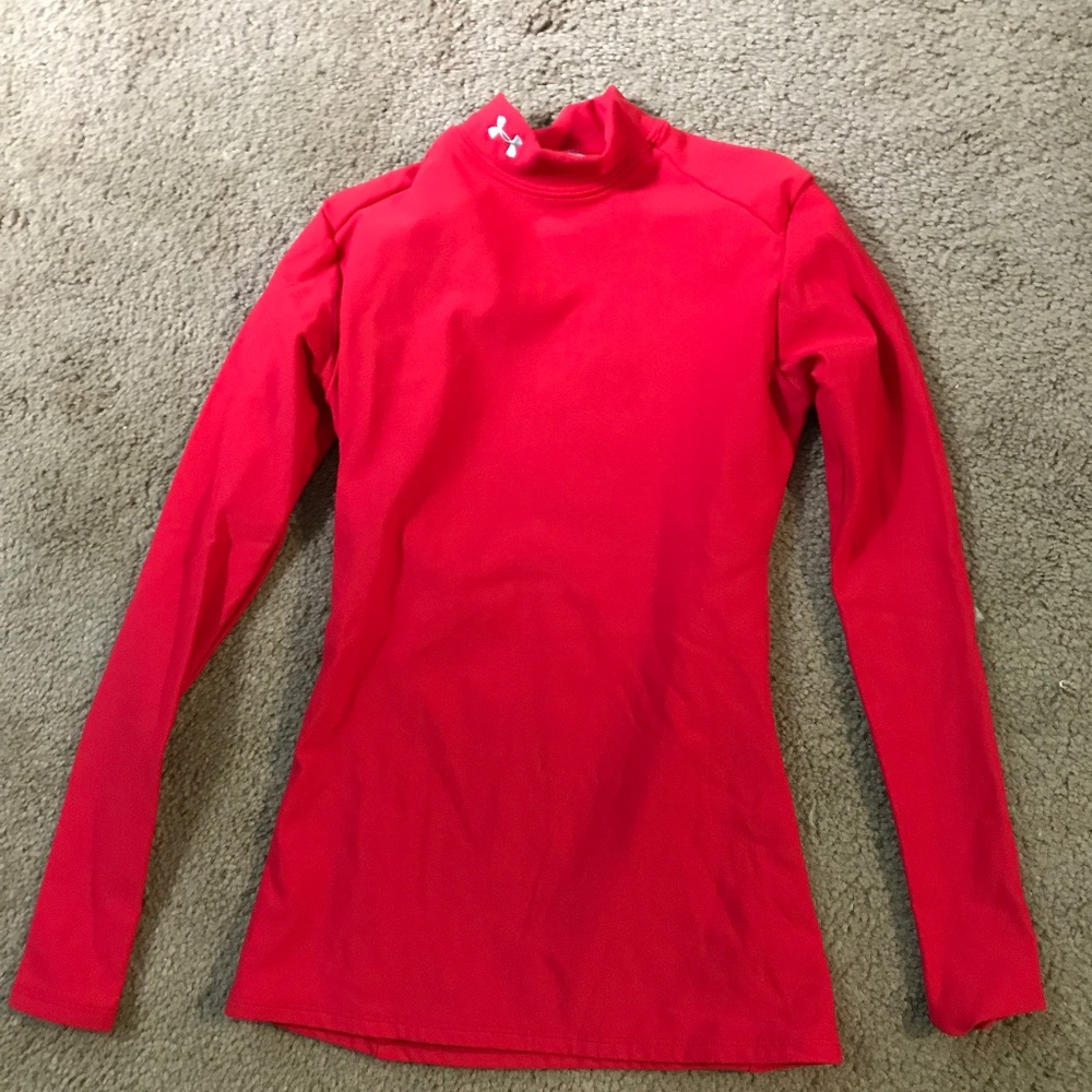 LAST CHANCE! Under armour winter top